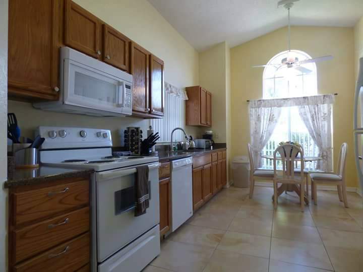 Fully equipped kitchen